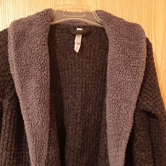Gilligan & O’Malley  Cardigan Size Small - Picture 3 of 9